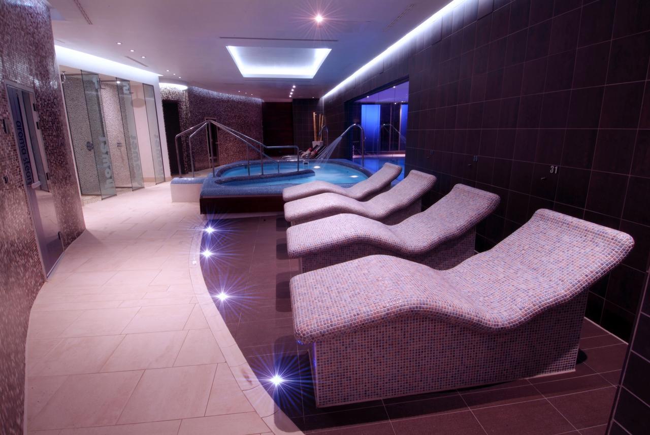 Parklands Hotel & Country Club Newton Mearns Eksteriør bilde